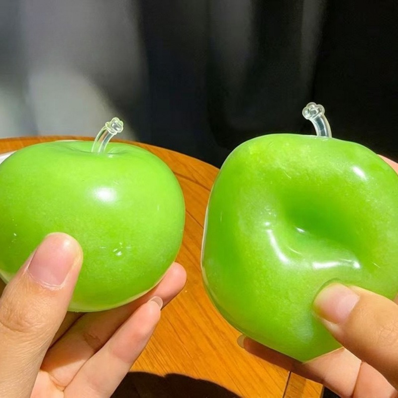 Knuspriger grüner Apfel Squish – Grip Strengthener Hand Bewertung und Preis